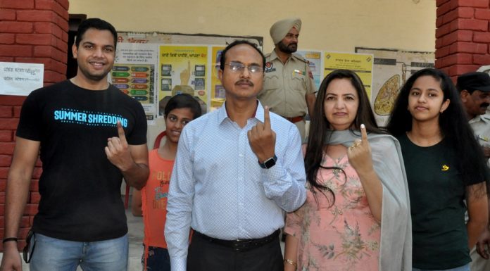 DC Jalandhar Casts his Vote along with his wife and chief Administrator JDA
