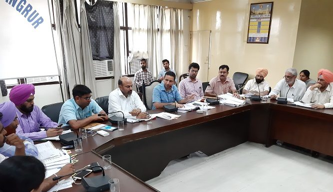 DC Thori reviews flood control arrangements, direct department to maintain coordination