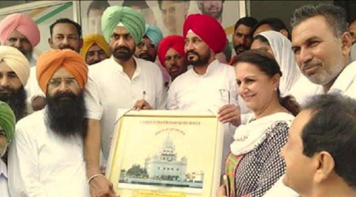 Officials should resolve public grievances on priority basis: Cabinet Minister