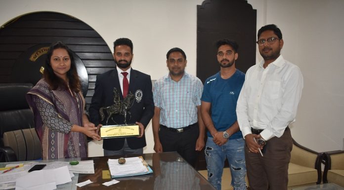 DC Isha Kalia goes extra mile to honour a sportsperson