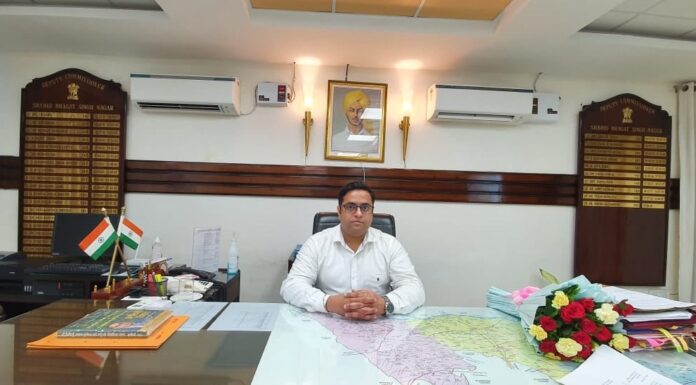 SBS Nagar tops in providing citizen services with 0.04% pendency rate in state: DC